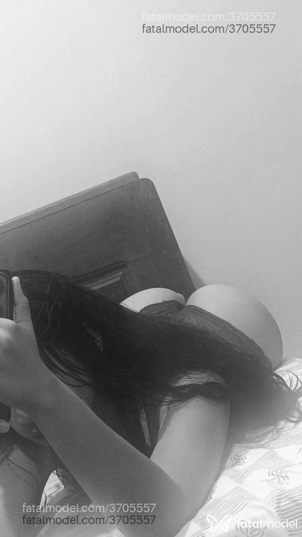 Acompanhante mulher morena (o) de olhos pretos - Rafaela