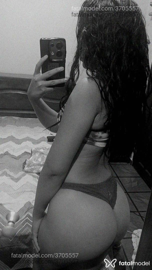 Acompanhante mulher morena (o) de olhos pretos - Rafaela