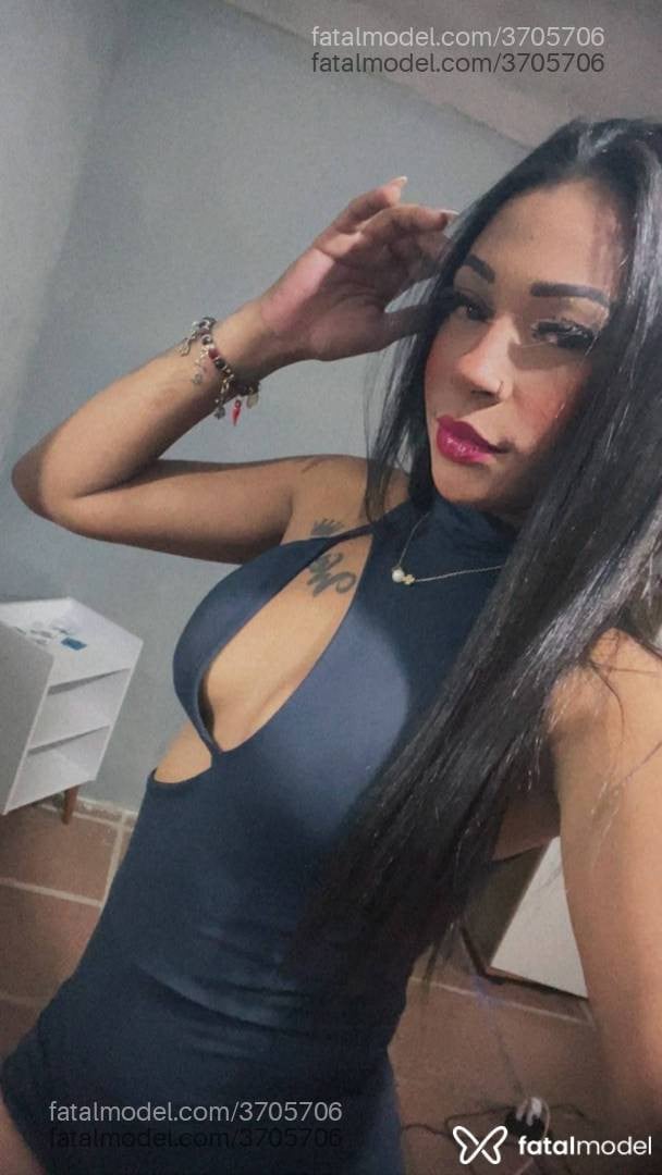 Acompanhante mulher com cabelo castanho de olhos castanhos - Julia