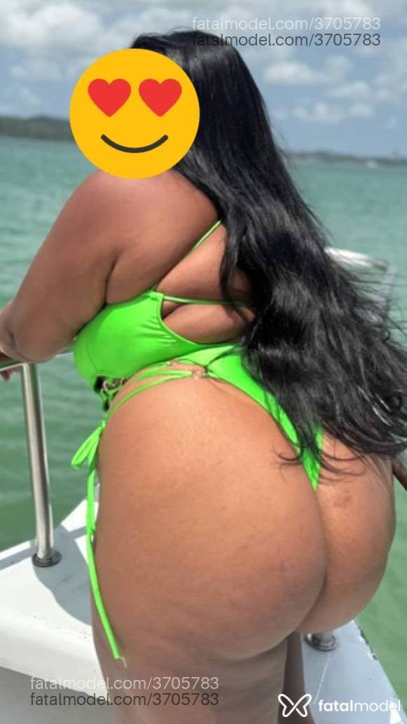 Acompanhante mulher morena (o) de olhos pretos - Maitê