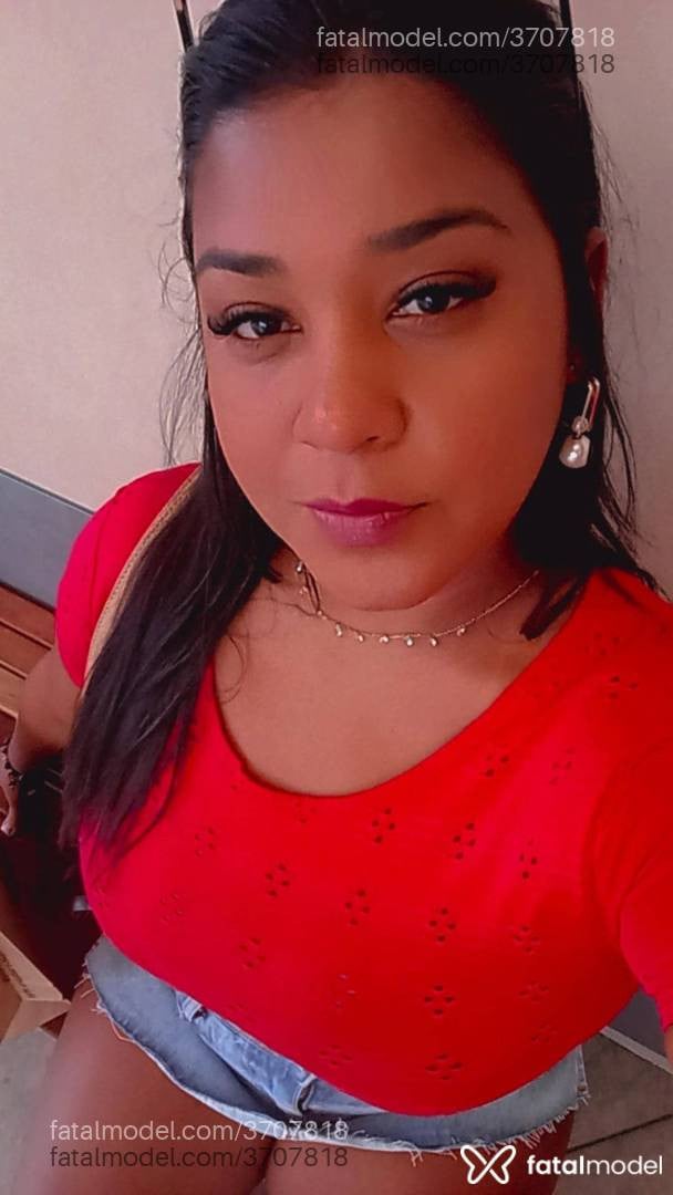 Acompanhante mulher morena (o) de olhos castanhos - Raquel