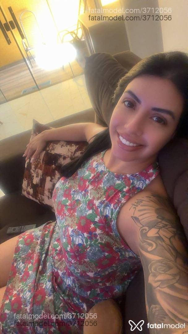 Acompanhante mulher morena (o) de olhos castanhos - Stefani
