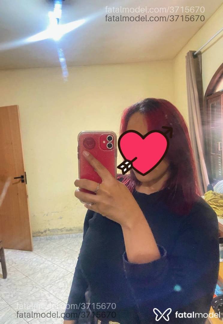 Acompanhante mulher ruiva (o) de olhos castanhos - Ruivagg