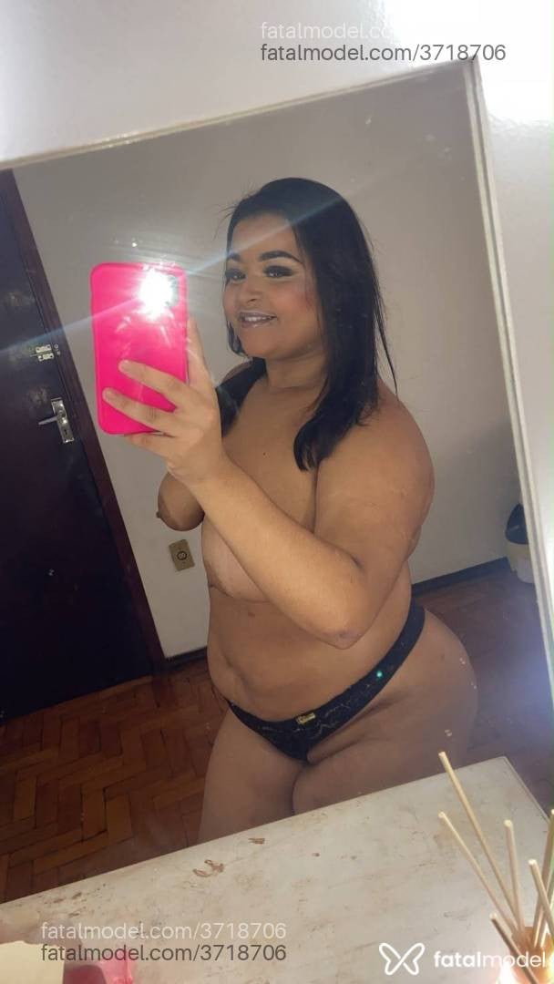 Acompanhante mulher morena (o) de olhos castanhos - Samarinha
