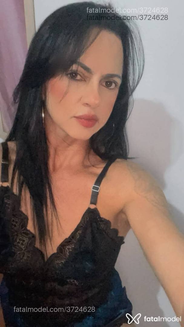 Acompanhante mulher morena (o) de olhos pretos - Paula Reis