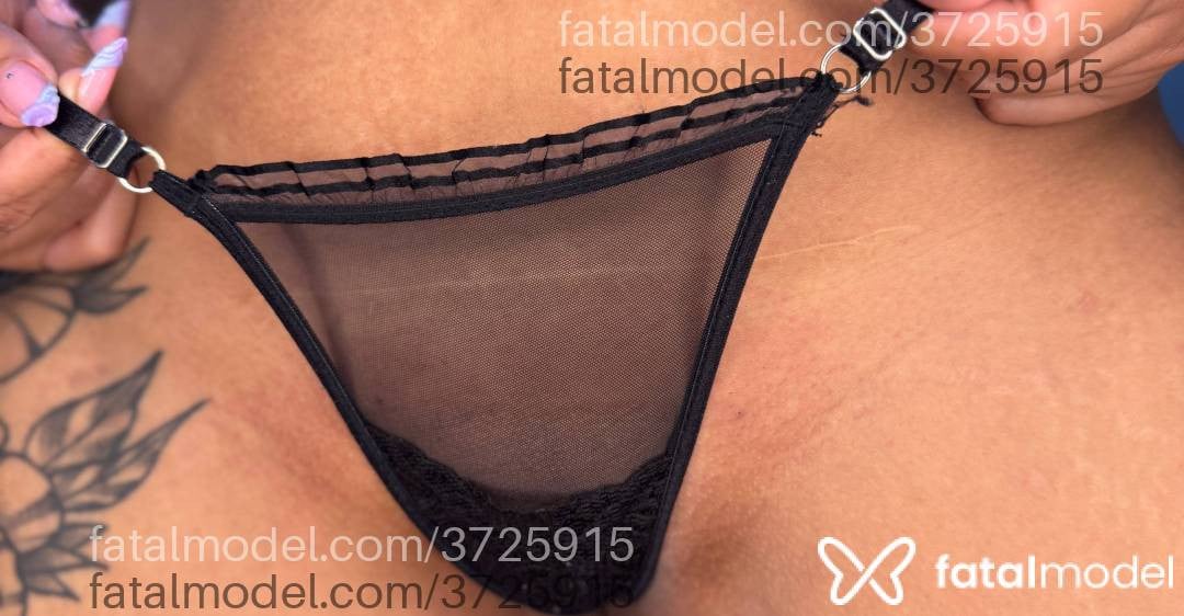 Acompanhante mulher com cabelo castanho de olhos castanhos - Mariana