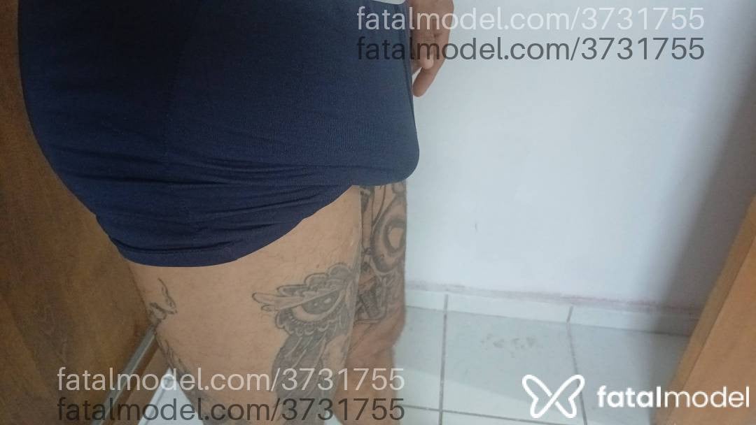 Acompanhante homem com cabelo castanho de olhos castanhos - Gustavo