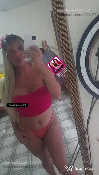 Acompanhante travesti com cabelo castanho de olhos mel em Uberlândia - Paloma