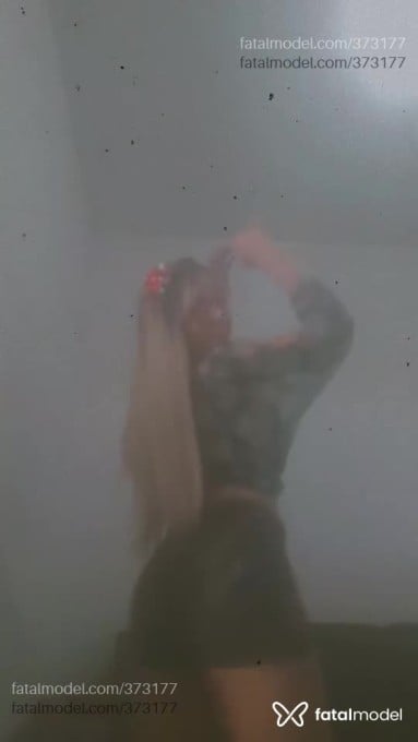 Acompanhante travesti com cabelo castanho de olhos mel em Uberlândia - Paloma