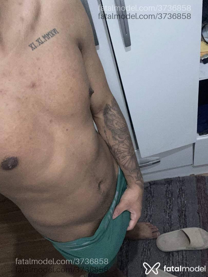 Acompanhante homem morena (o) de olhos castanhos - Moreninho