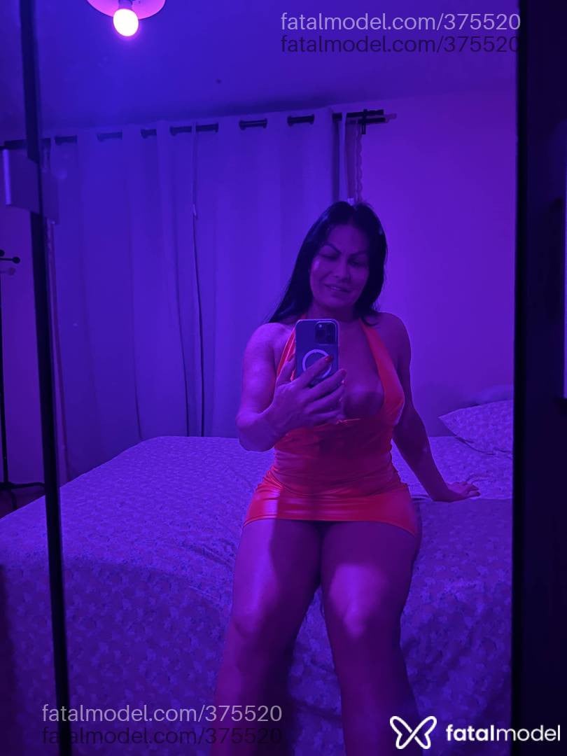 Acompanhante travesti morena (o) de olhos verdes - Giovana Diniz