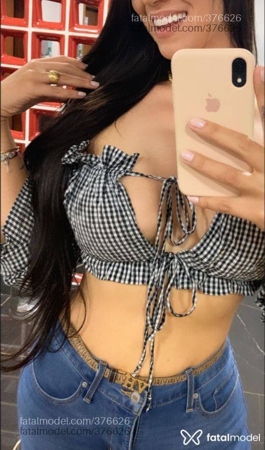 Acompanhante mulher com cabelo castanho de olhos castanhos - Bianca