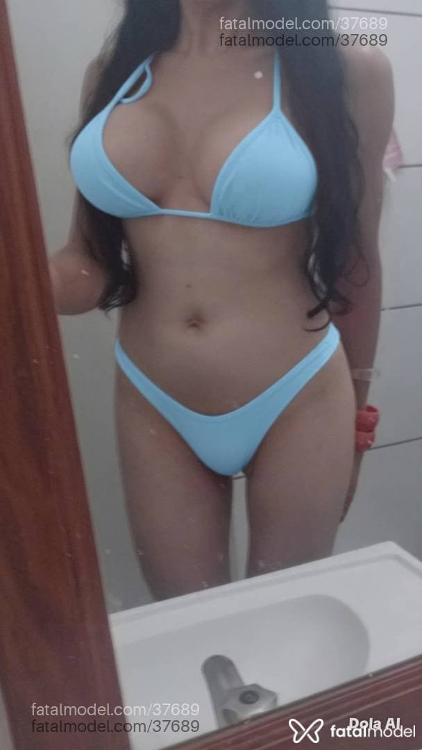 Acompanhante mulher trans morena (o) de olhos castanhos - Jeny porto