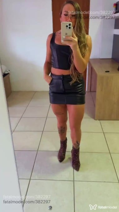 Acompanhante mulher loira (o) de olhos azuis em Bagé - MELL MONTES