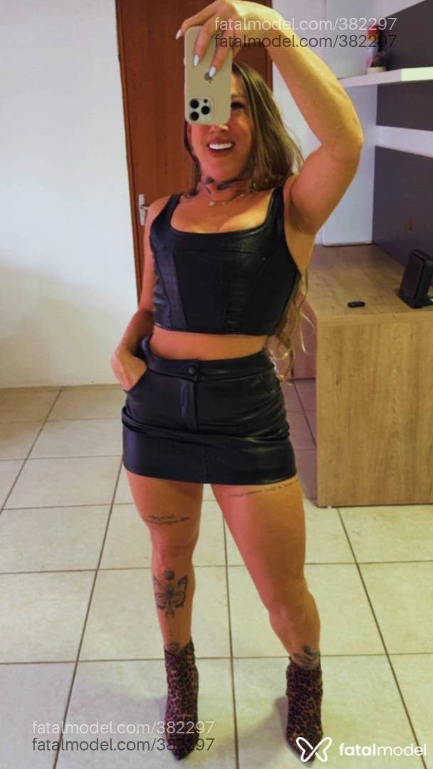 Acompanhante mulher loira (o) de olhos azuis em Bagé - MELL MONTES