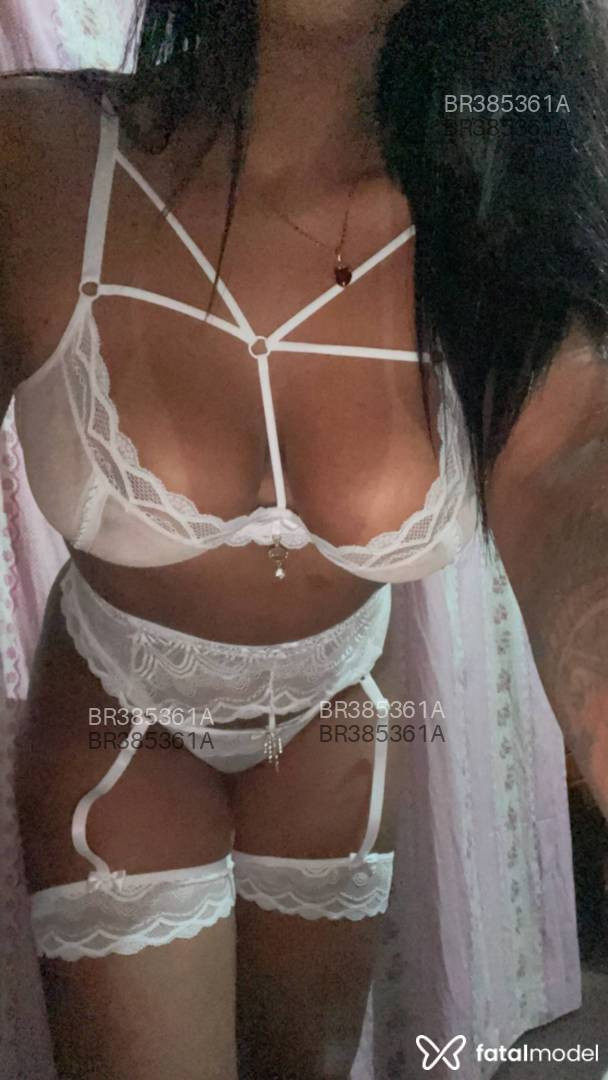 Acompanhante mulher morena (o) de olhos castanhos em Florianópolis - tai
