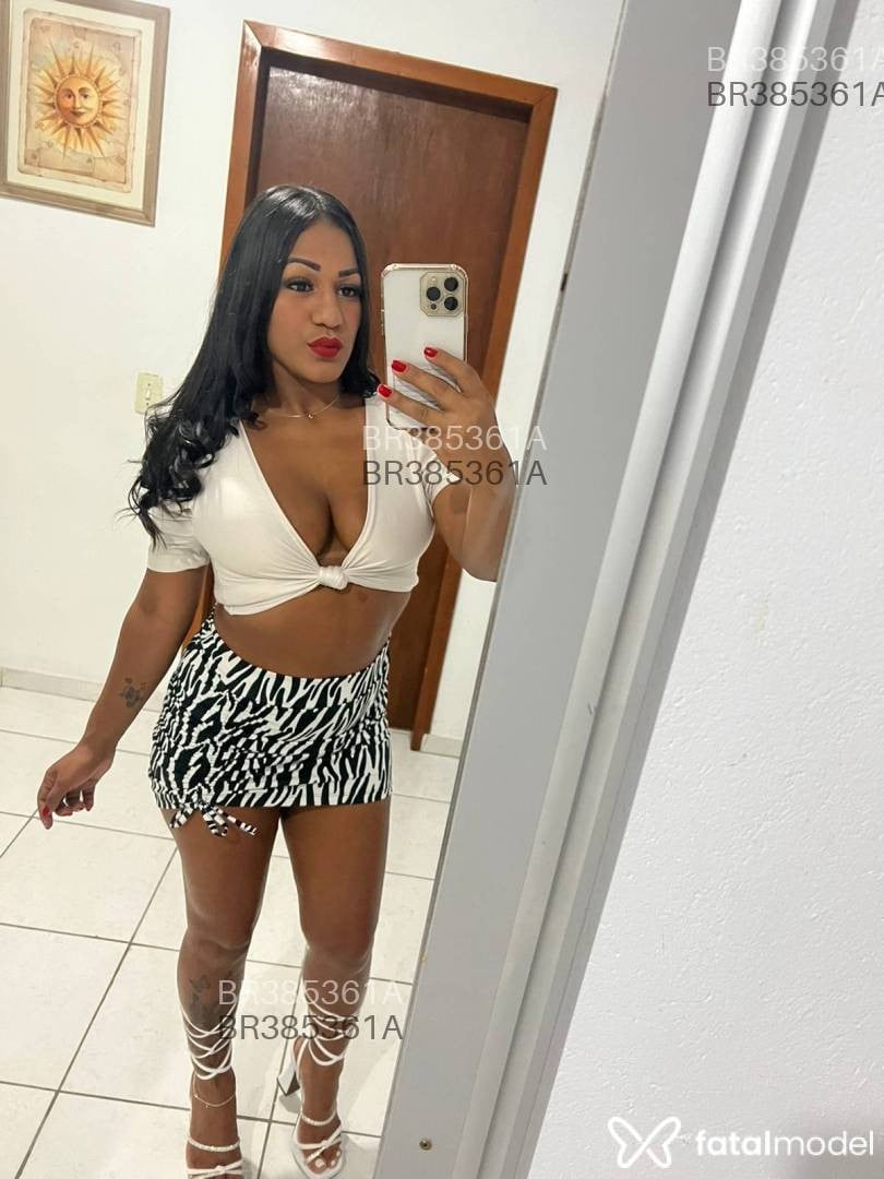 Acompanhante mulher morena (o) de olhos castanhos em Florianópolis - tai