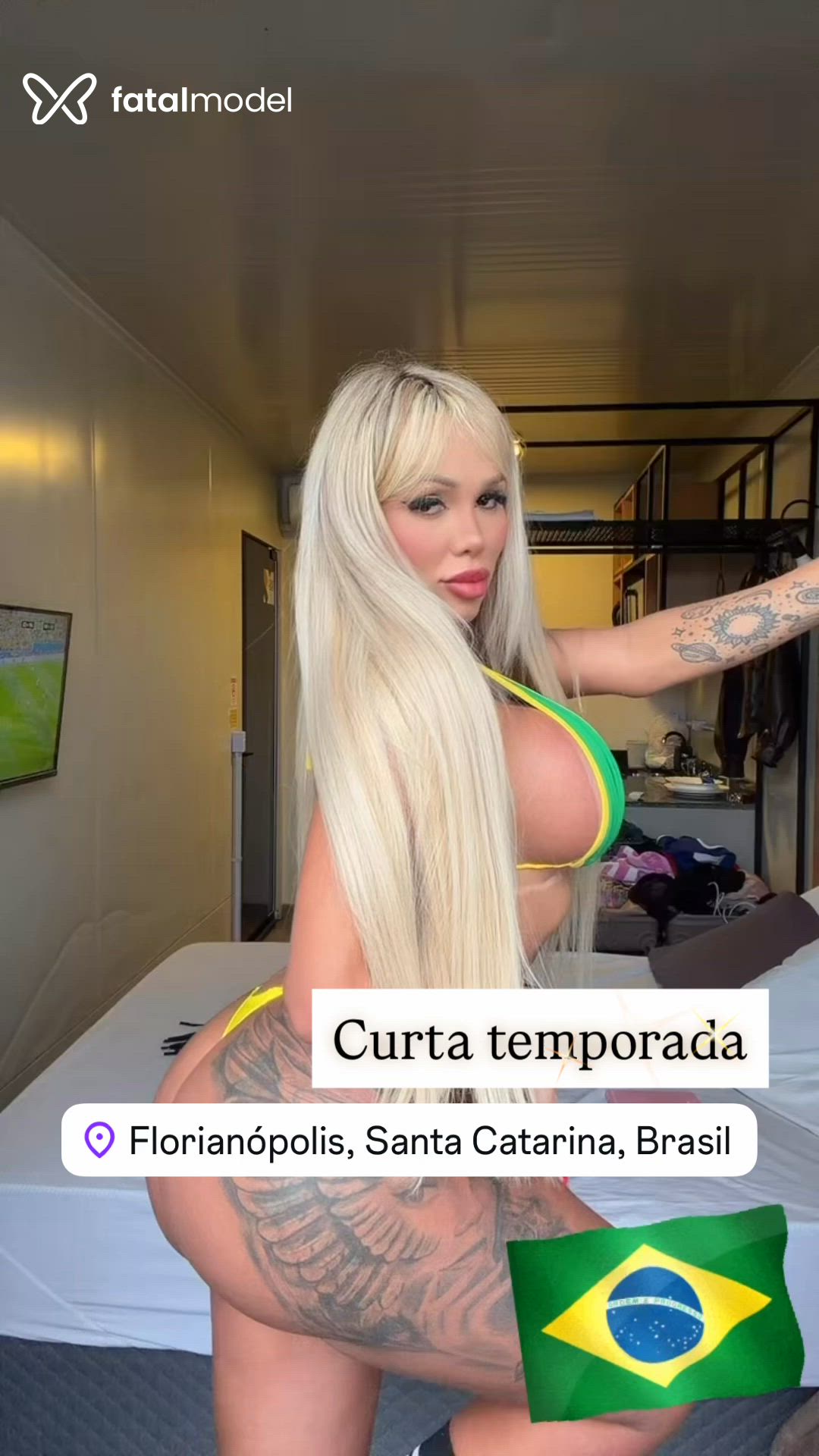 Acompanhante travesti loira (o) de olhos castanhos em Florianópolis Acompanhante travesti loira (o) de olhos castanhos em Florianópolis - Kéfera Azalea