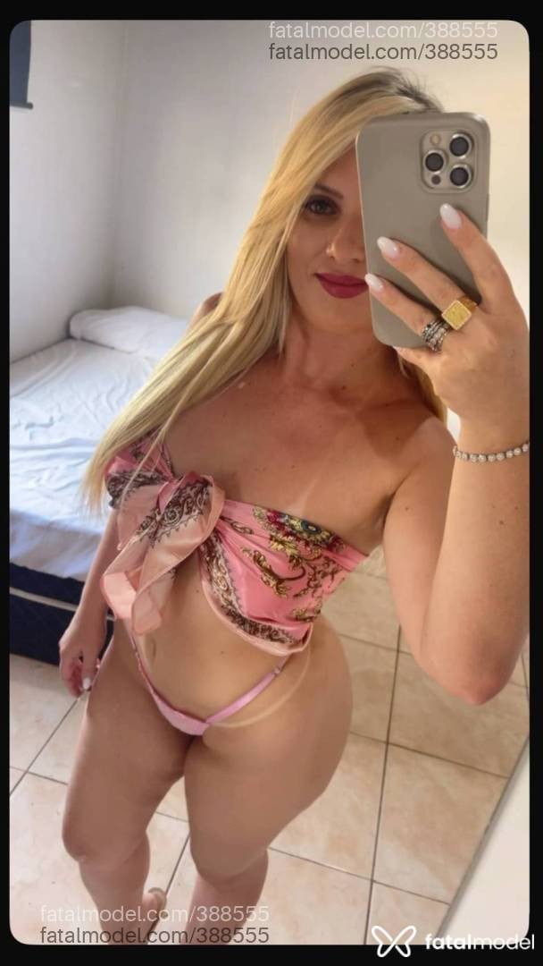 Acompanhante mulher loira (o) de olhos verdes - Fernanda