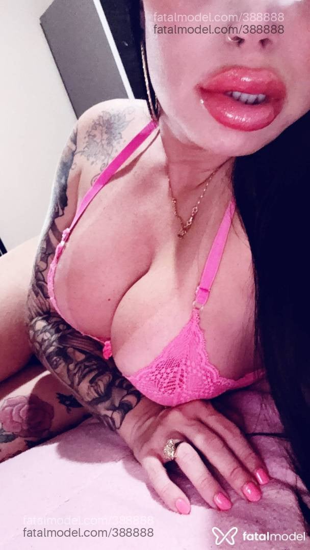 Acompanhante mulher trans morena (o) de olhos mel - EDUARDA LACERDA