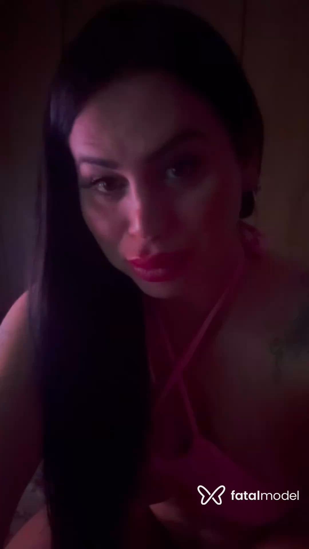 Acompanhante mulher trans morena (o) de olhos mel - EDUARDA LACERDA