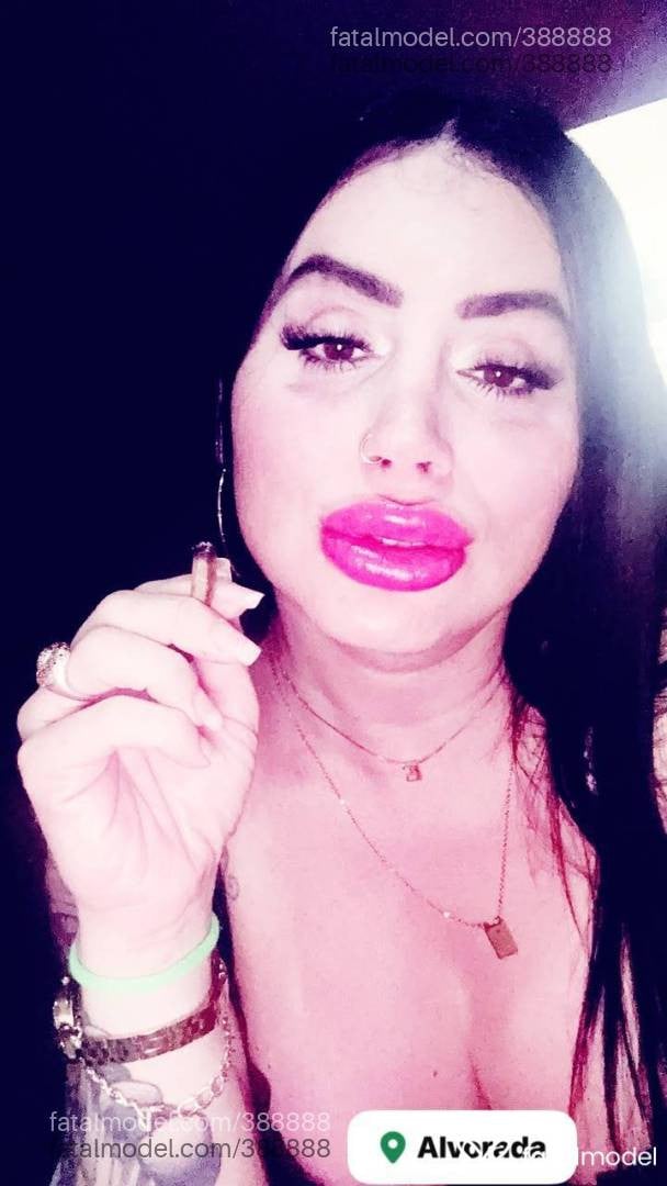 Acompanhante mulher trans morena (o) de olhos mel - EDUARDA LACERDA