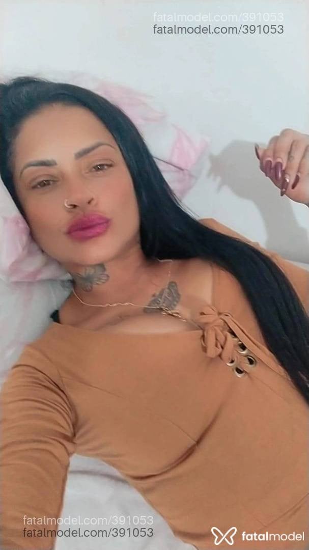 Acompanhante mulher morena (o) de olhos castanhos - Melissa Bitencourt