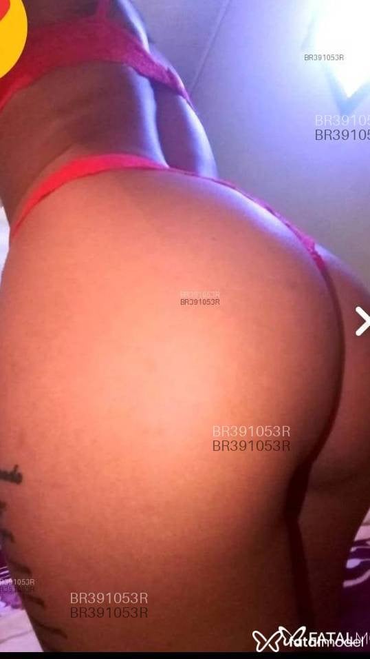 Acompanhante mulher morena (o) de olhos castanhos - Melissa Bitencourt Acompanhante mulher morena (o) de olhos castanhos - Melissa Bitencourt