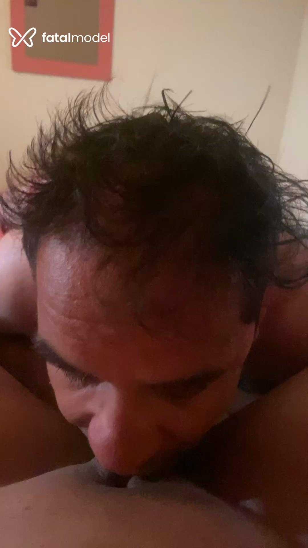 Acompanhante mulher com cabelo castanho de olhos castanhos - Gabi Brison Acompanhante mulher com cabelo castanho de olhos castanhos - Gabi Brison