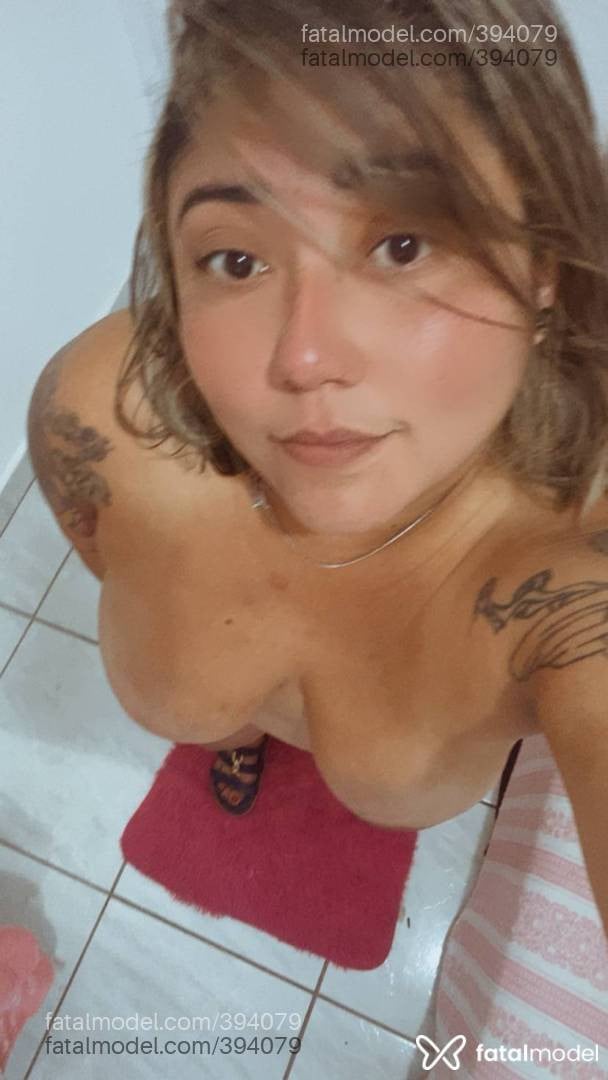 Acompanhante mulher com cabelo castanho de olhos castanhos - Gabi Brison Acompanhante mulher com cabelo castanho de olhos castanhos - Gabi Brison