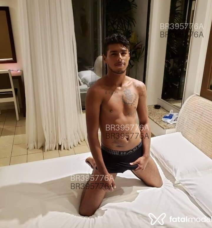 Acompanhante homem morena (o) de olhos castanhos em Novo Hamburgo - Gustavo
