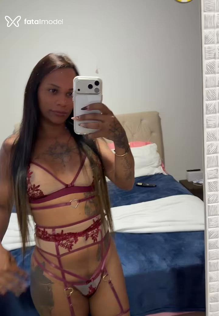 Acompanhante mulher trans com cabelo castanho de olhos castanhos - LUNA FERRARI Acompanhante mulher trans com cabelo castanho de olhos castanhos - LUNA FERRARI