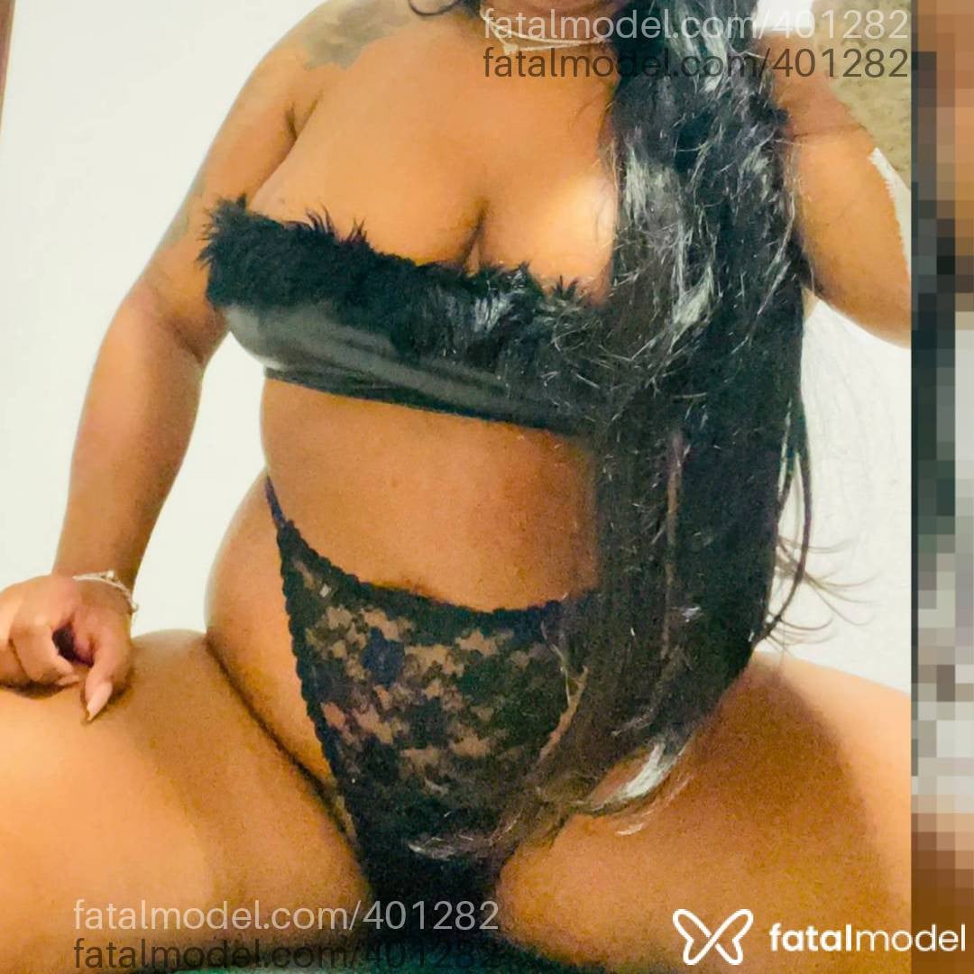 Acompanhante mulher morena (o) de olhos pretos - Kelly Santos