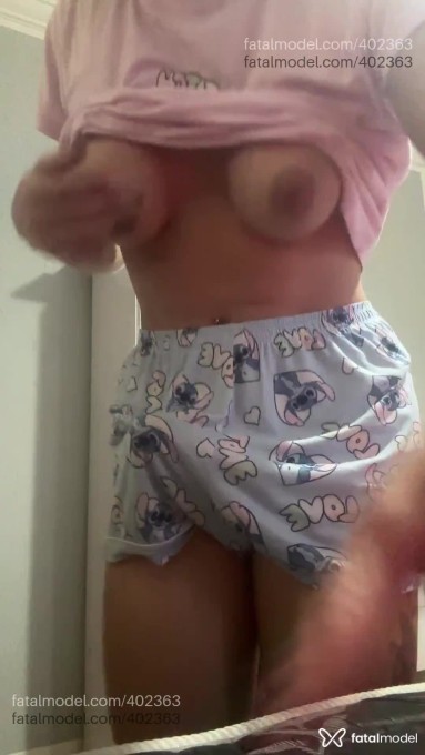 Acompanhante travesti loira (o) de olhos pretos - Ruby Almeida