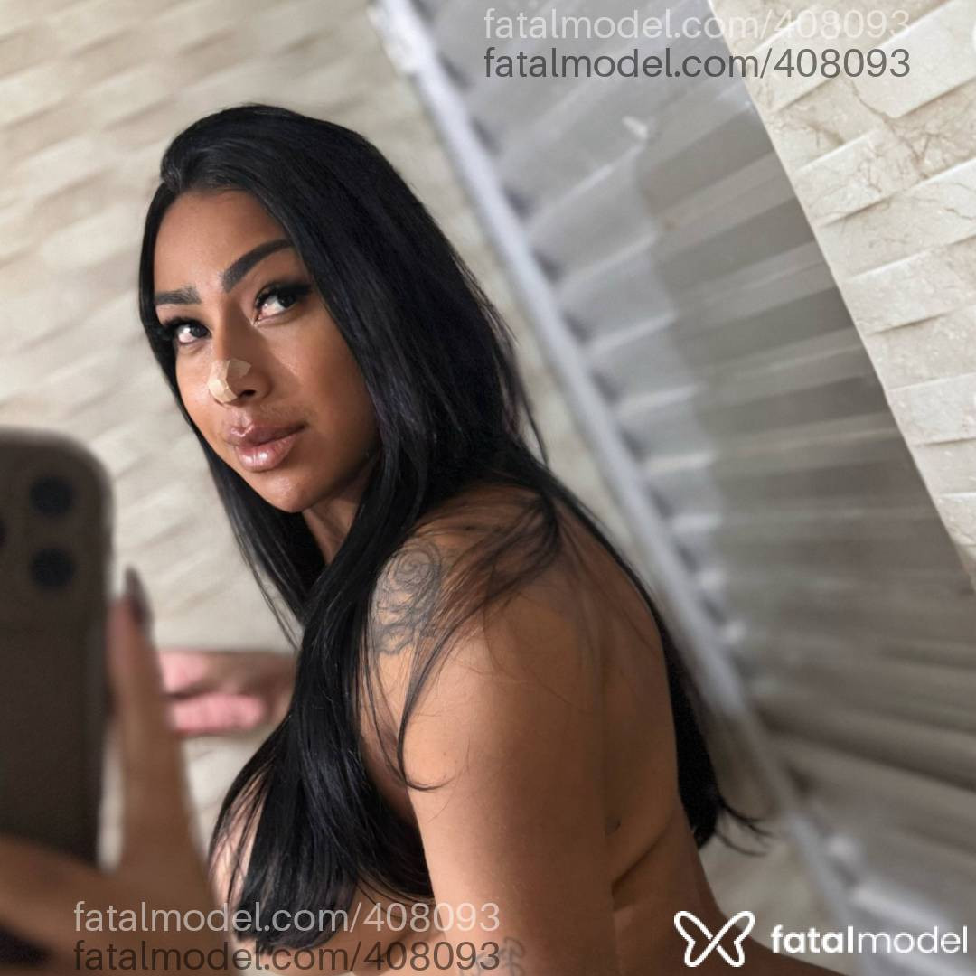 Acompanhante mulher trans morena (o) de olhos pretos em Porto Seguro - Allana Mark