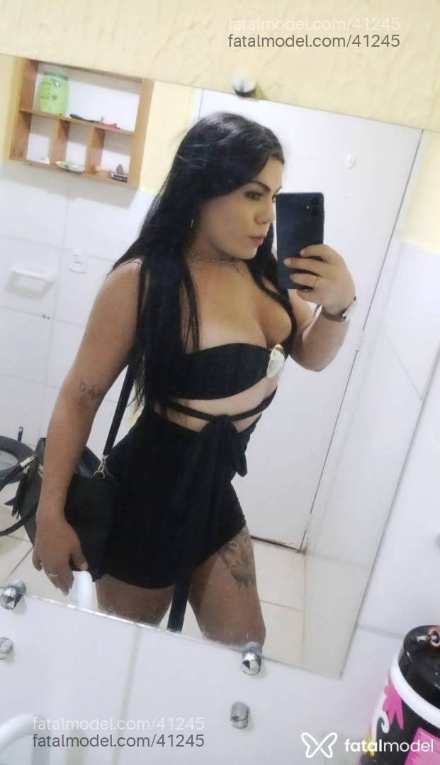 Acompanhante mulher trans morena (o) de olhos castanhos em Porto Velho - Dáphinne Stocker