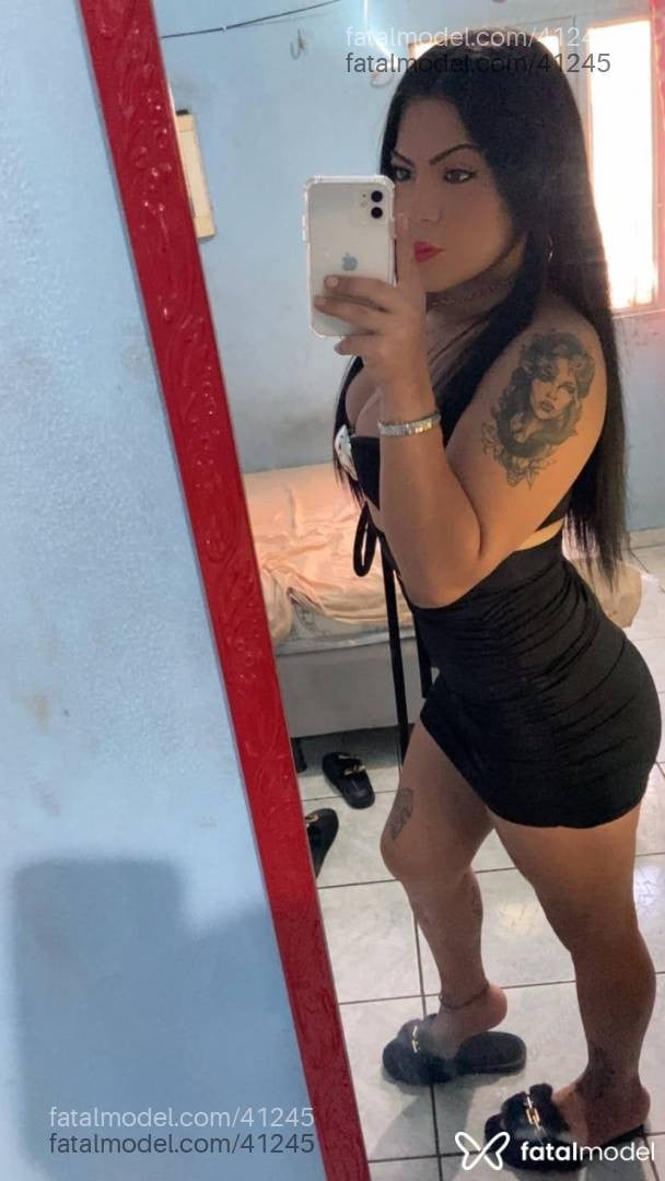Acompanhante mulher trans morena (o) de olhos castanhos em Porto Velho - Dáphinne Stocker