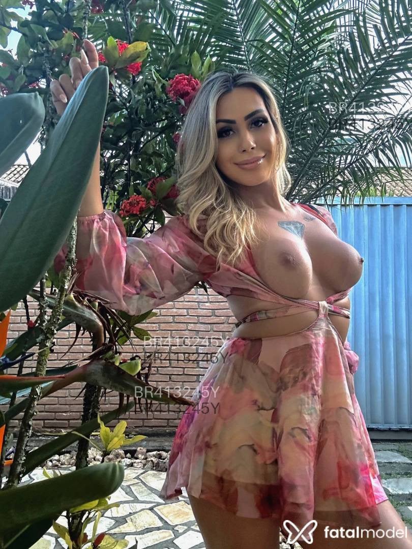 Acompanhante mulher trans morena (o) de olhos castanhos em Pouso Alegre - Bruna Ferraz