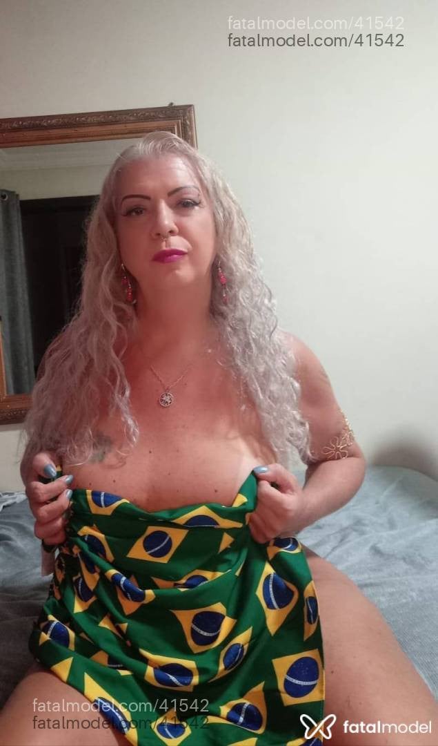 Acompanhante travesti loira (o) de olhos castanhos em Serra - Babi Fernandez