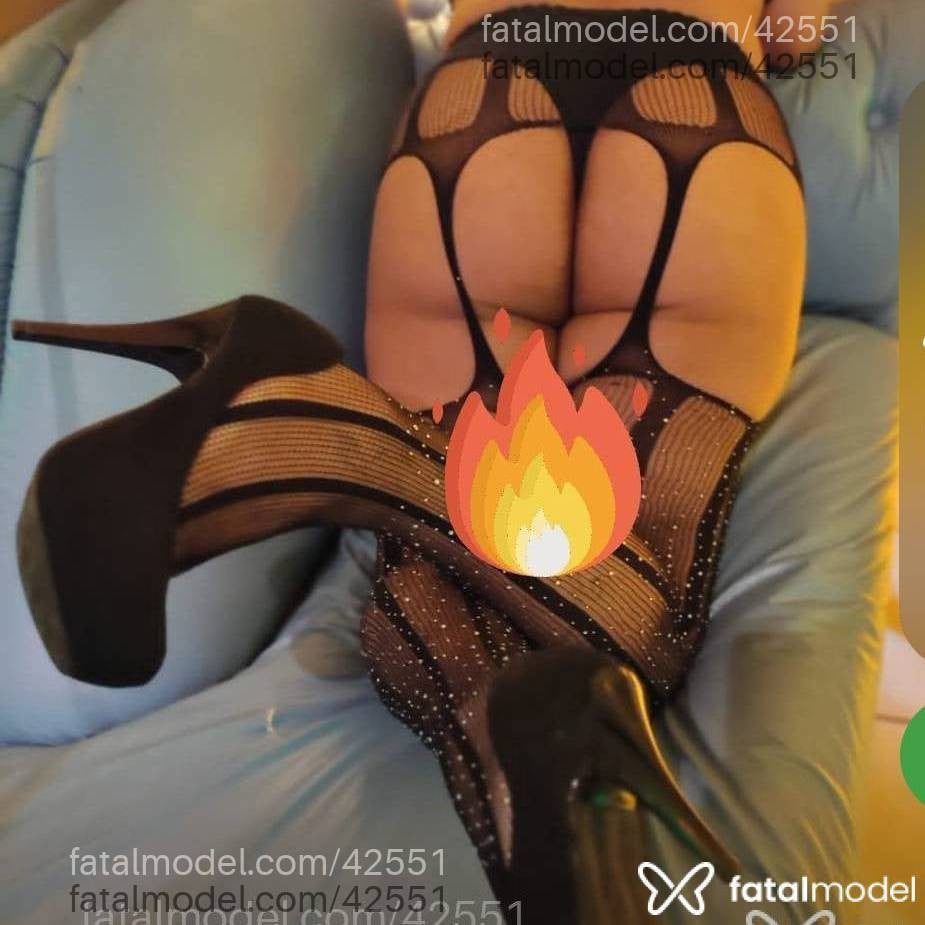 Acompanhante mulher com cabelo castanho de olhos castanhos em Lajeado - Lizy Morena