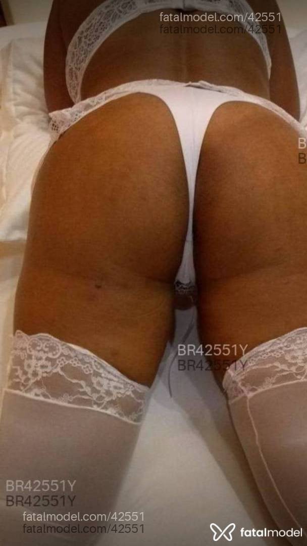 Acompanhante mulher com cabelo castanho de olhos castanhos em Lajeado - Lizy Morena