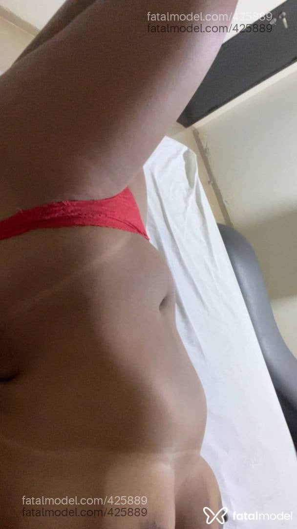 Acompanhante mulher morena (o) de olhos castanhos em Tangará da Serra - Roberta