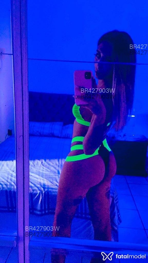 Acompanhante mulher trans loira (o) de olhos castanhos em Bragança Paulista - Lavis Fernandez