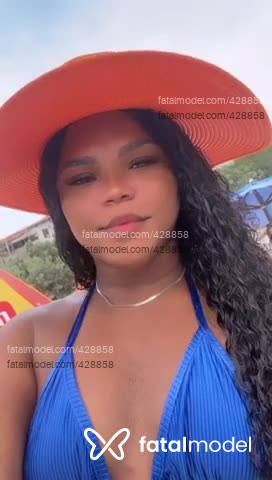 Acompanhante mulher trans morena (o) de olhos castanhos em Cabo Frio - Hannah