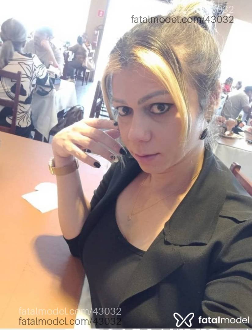 Acompanhante travesti loira (o) de olhos castanhos em Itumbiara - Adriana