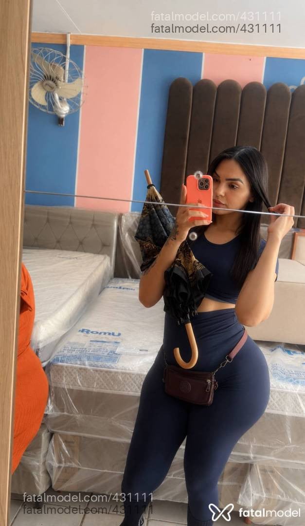 Acompanhante mulher trans morena (o) de olhos castanhos - Letícia Freitas