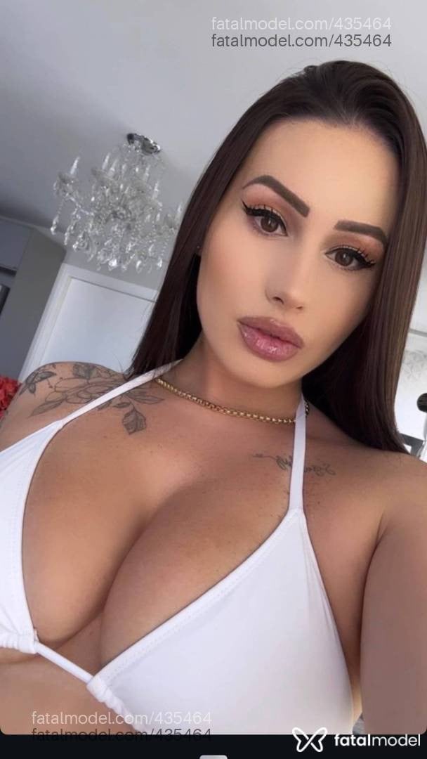 Acompanhante mulher com cabelo castanho de olhos castanhos em Caxias do Sul - Bruna Moretti