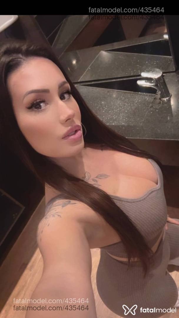 Acompanhante mulher com cabelo castanho de olhos castanhos em Caxias do Sul - Bruna Moretti