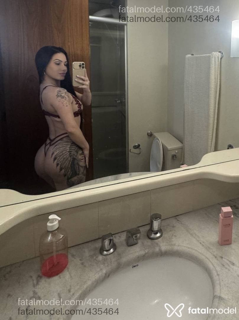 Acompanhante mulher com cabelo castanho de olhos castanhos - Bruna Moretti
