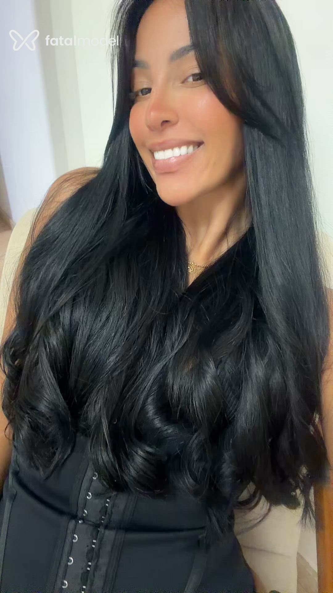 Acompanhante mulher morena (o) de olhos pretos - ALINE MORAES